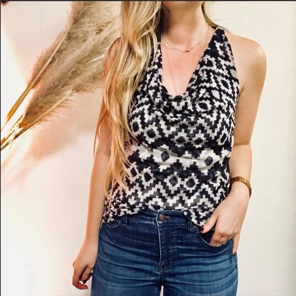ANTHROPOLOGIE Sweet Pea Grey White Mesh Aztec Print Tank Top Blouse Shirt M - Picture 1 of 8